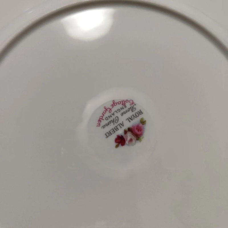 Royal Albert Flower Pattern Ceramic Tea Cup & Saucer Set 22 Plates Used gallery