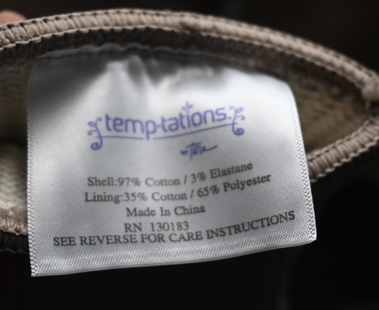 Temptations oven gloves grey with white polkadots one size fits most gallery
