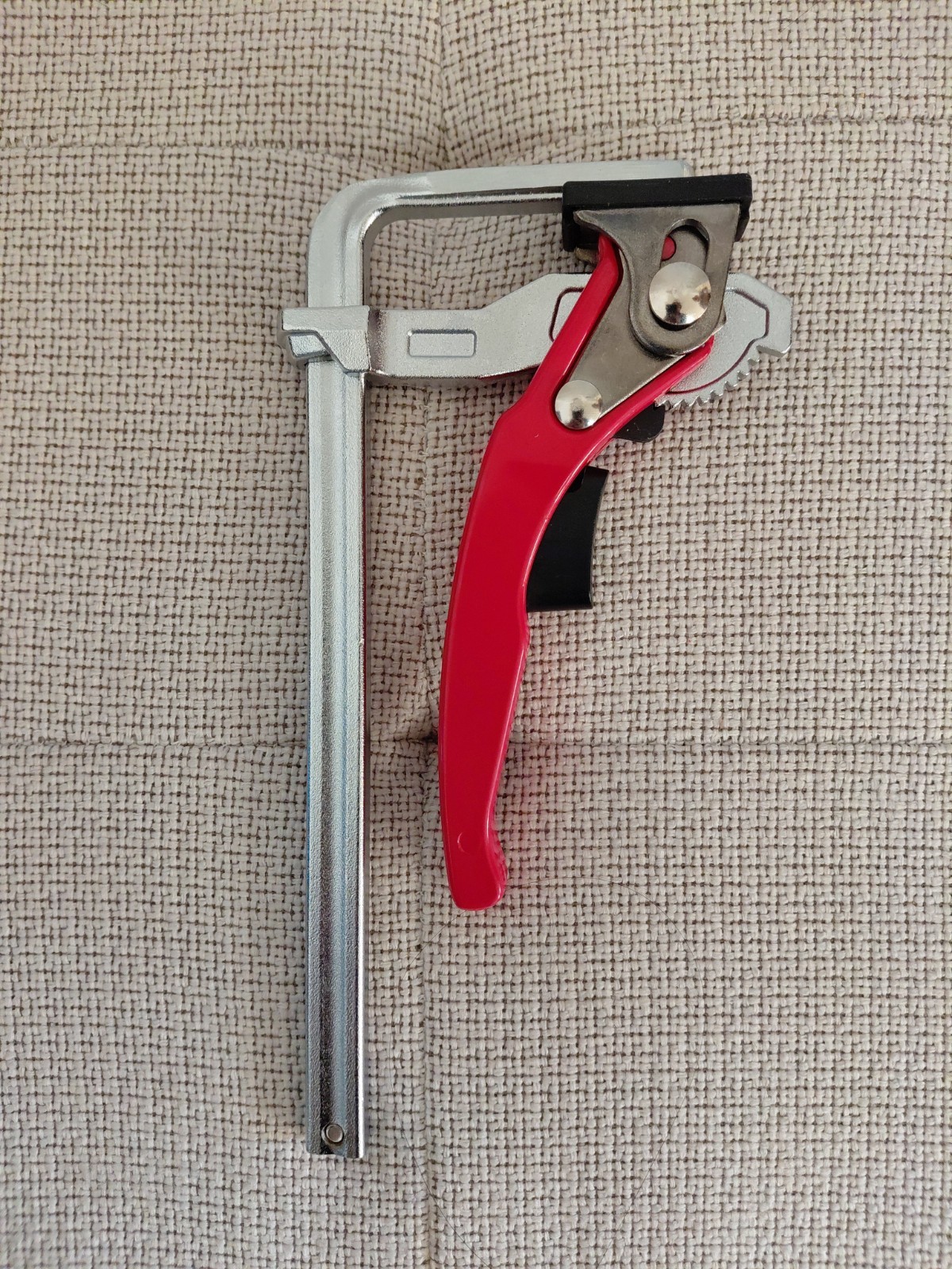 2PCS Saw Guide Rail Ratchet Clamp Track Saw Clamping Force Max 485lbs ﻿ gallery