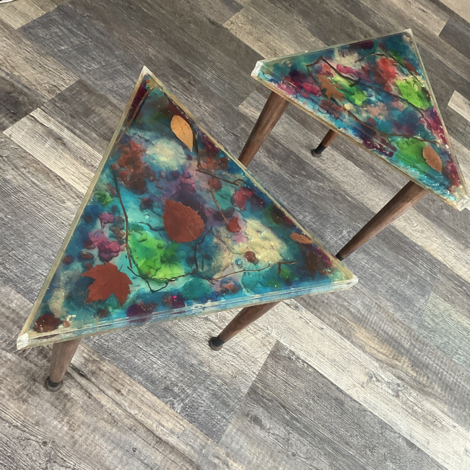 Vintage 70s Resin Inclusion Side Table Pair MCM Organic Leaf Epoxy Art Tripod gallery