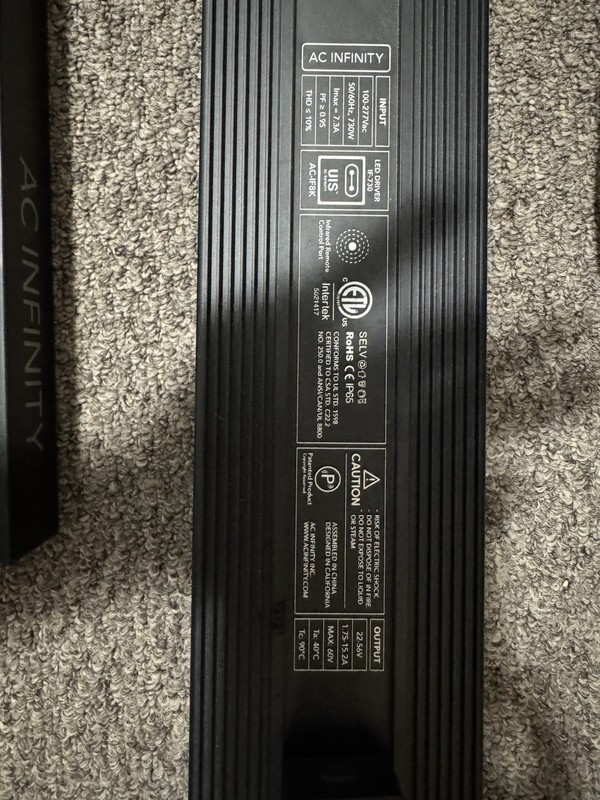 AC Infinity IONFRAME Evo8 LED Grow Light 730W 5x5 Pattern gallery