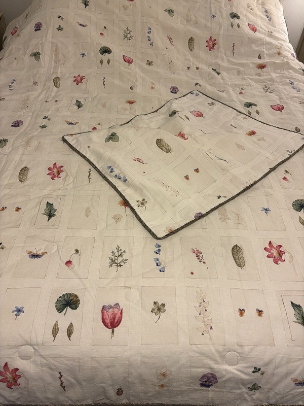 Vintage Waverly Second Spring Botanical Twin Comforter & 1 Sham Reversible gallery