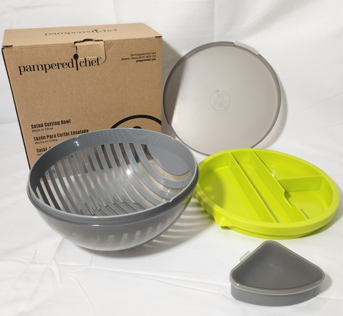 Pampered Chef Four-Piece Salad Cutting Bowl Set NEW In Box 100086 gallery