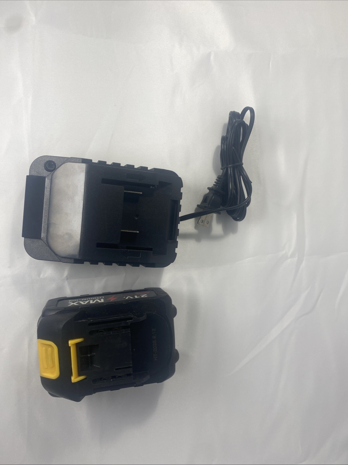 21V Lithium Max Battery Li-ion 2.0A gallery
