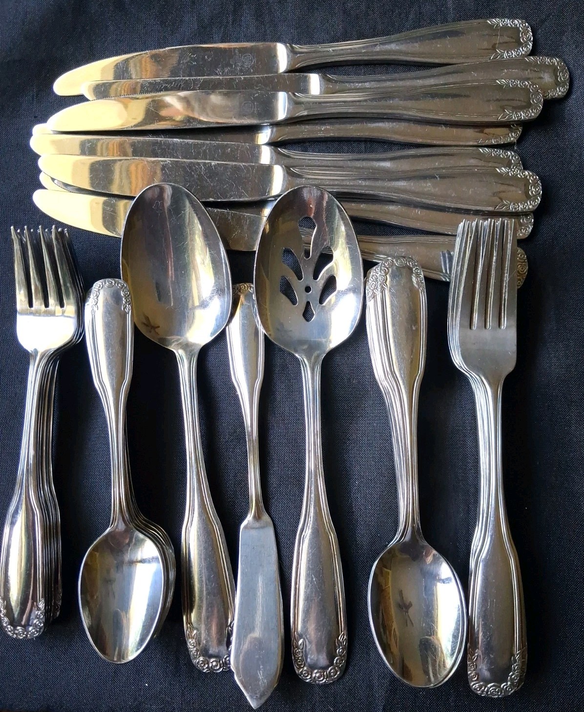 Phaltzgraff 39 Pc Pff15 Seven Roses Stainless Steel Flatware. gallery