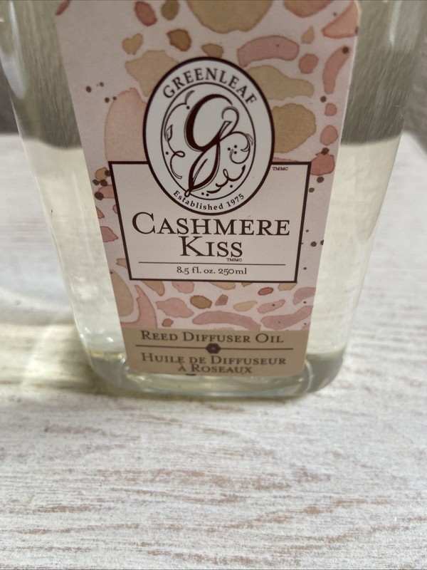 Greenleaf Reed Diffuser Oil Refill - Cashmere Kiss 8.5 Fl oz NEW gallery