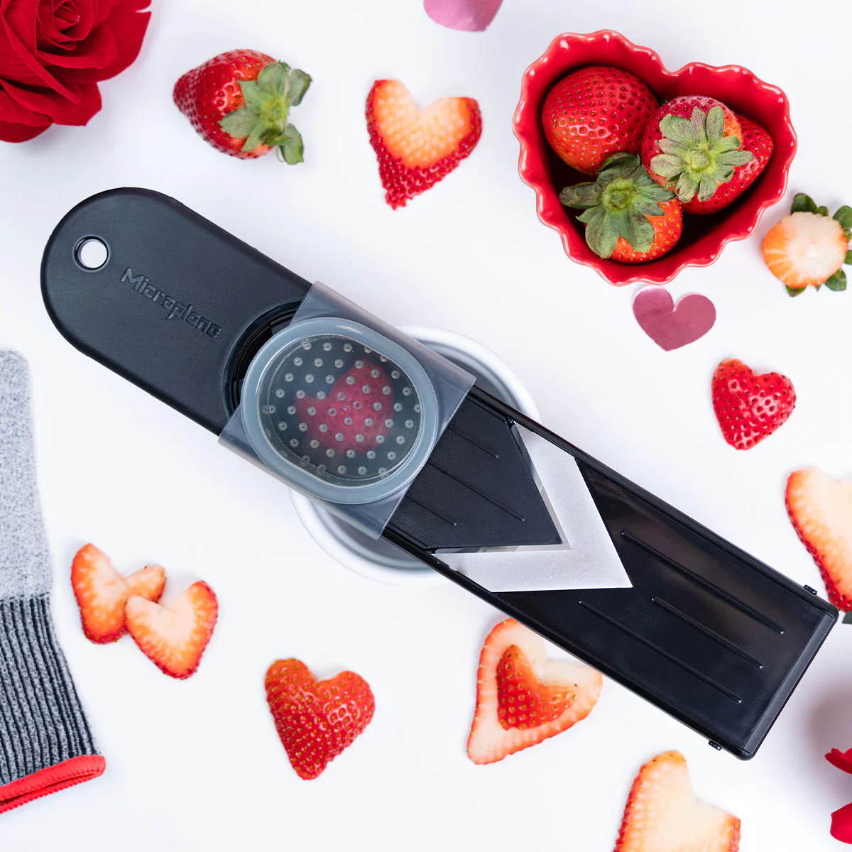Microplane Mini Mandoline Compact Kitchen Slicer for Fruits & Veggies gallery