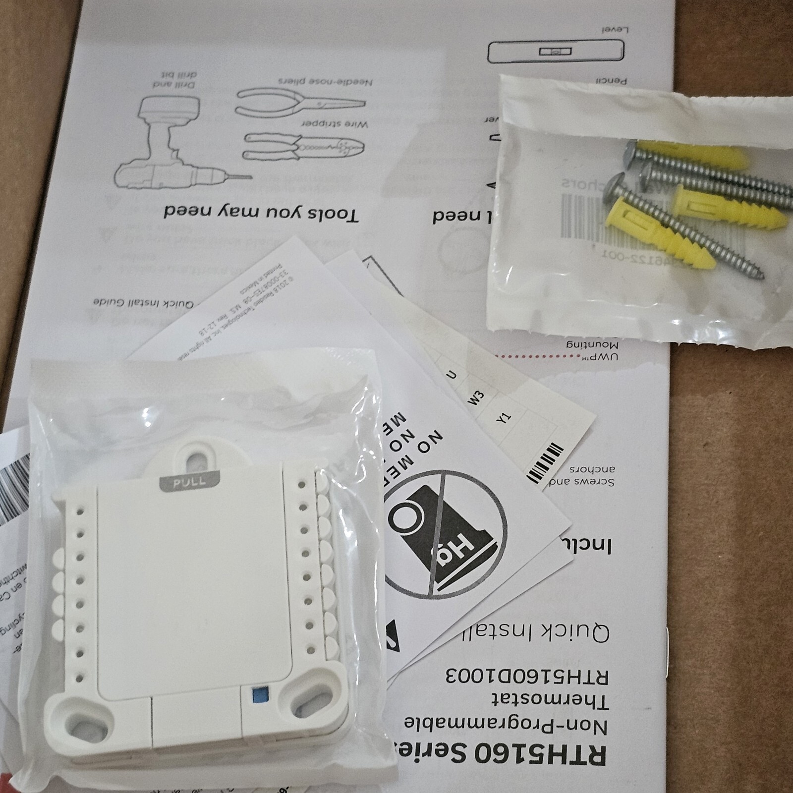 Honeywell Home RTH5160D T2 Non-Programmable Thermostat Heat Cool Auto Change New gallery