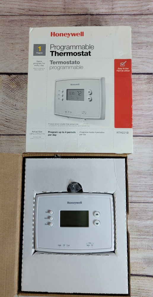 Honeywell 1-Week Programmable Thermostat (RTH221B1039) Open Box