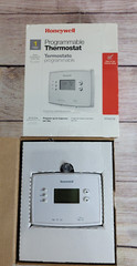 Honeywell 1-Week Programmable Thermostat (RTH221B1039) Open Box