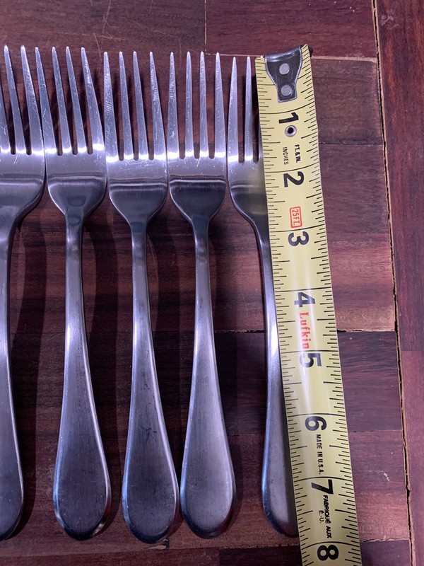 Oneida Icarus Dinner Forks 8 Pc Set Stainless Steel Silver 18/0 8”in Flatware gallery