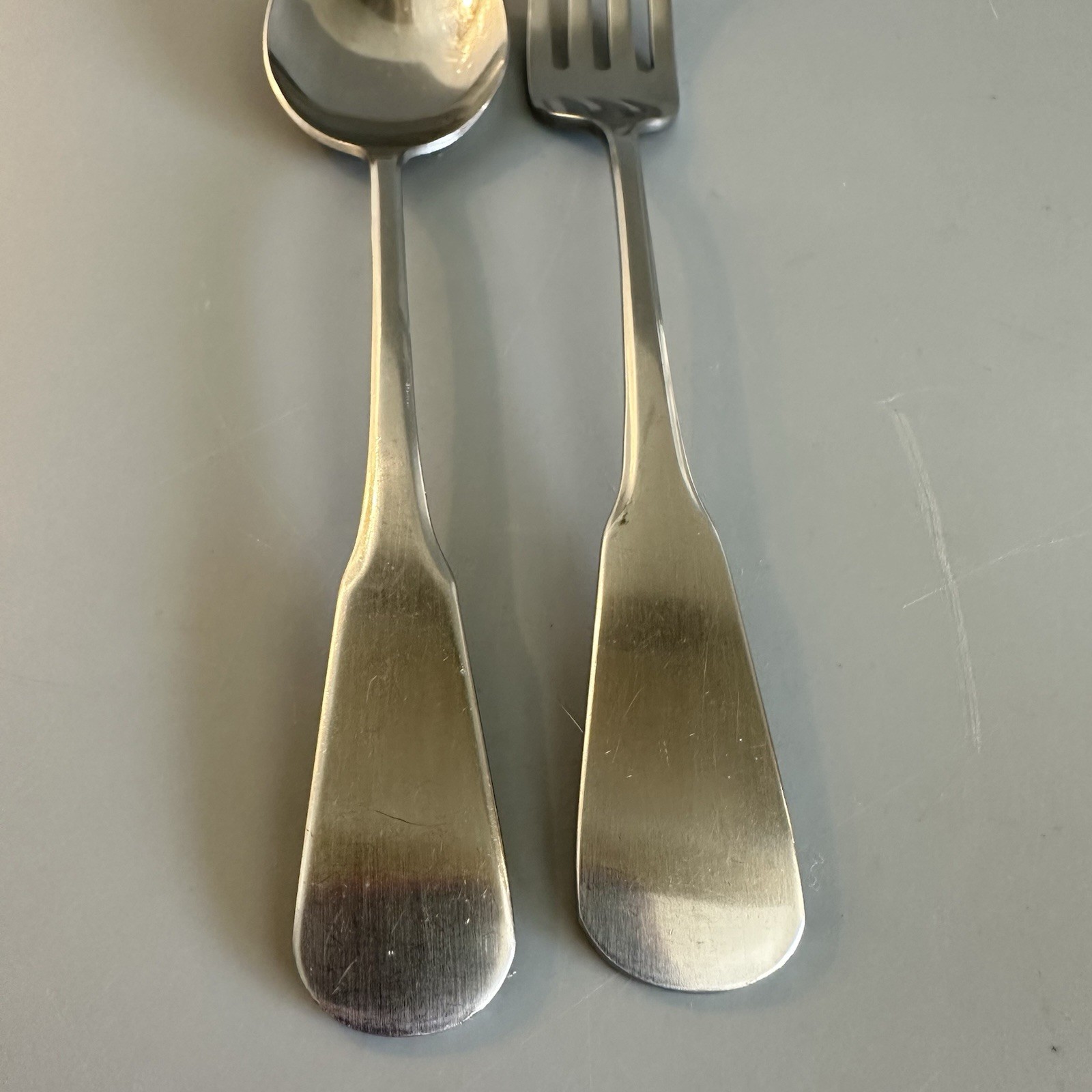 Oneida YORKTOWNE Stainless Dinner Fork Soup Spoon Flatware USA Vtg Canada set 2 gallery