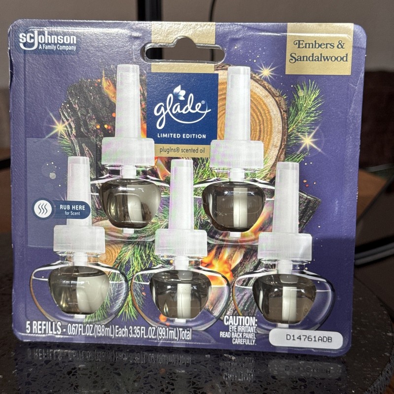 NIP-Glade PlugIns LE Scented Oil Refills–Embers & Sandalwood–5 Count Pack! gallery
