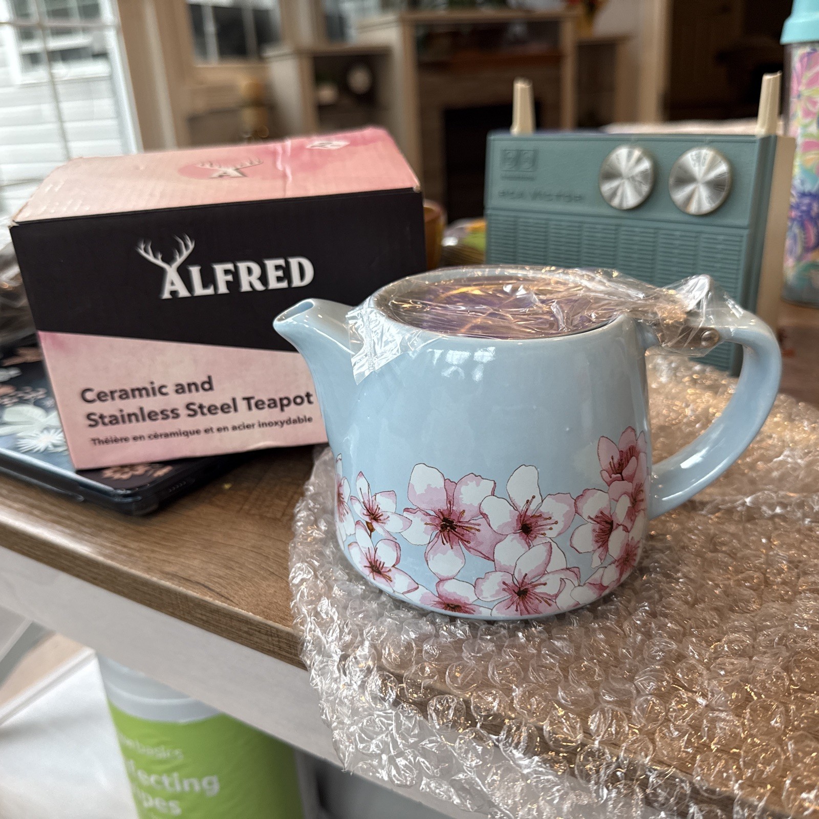Alfred Ceramic and Stainless Steel Teapot 20 oz - Blue W/Pink Flowers Brand New gallery