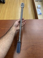 SNAP-ON TOOLS 1/2 DRIVE QUICK-TYPE TORQUE WRENCH 30-200 FT LB QJR-3200A