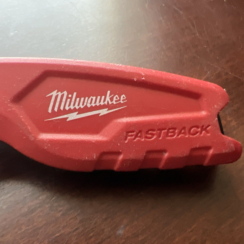 Milwaukee Fastback Compact Folding Utility Knife with Clip 48-22-1500 gallery
