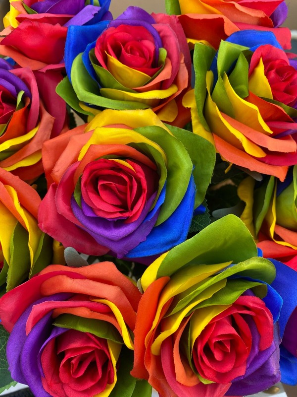 8pcs Artificial Silk Rainbow Rose Flowers DIY Floral Arrangment -Red center gallery