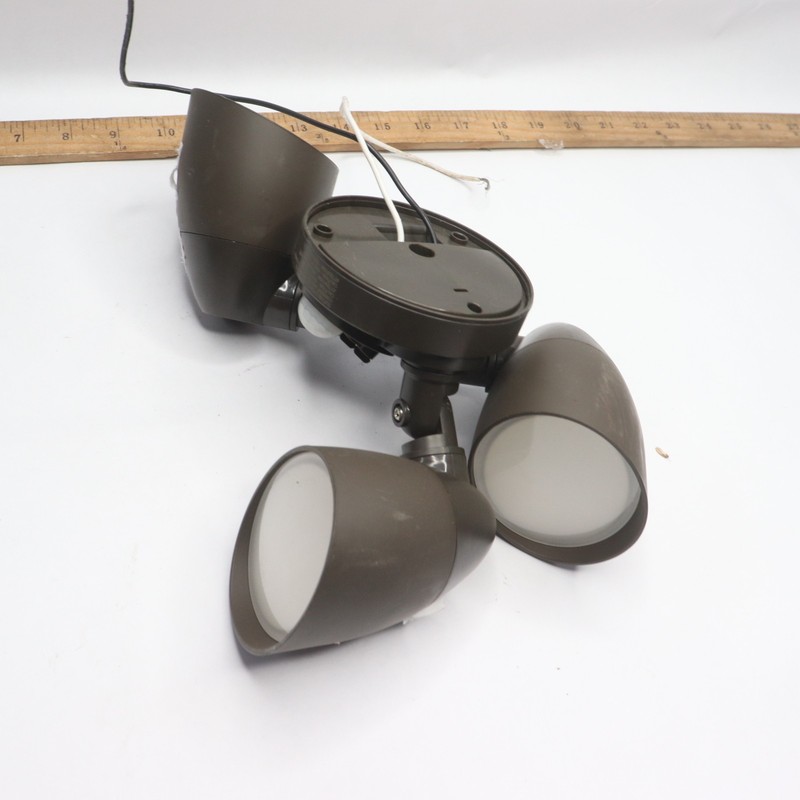 Outdoor 150Â° Motion Activated LED Flood Light 3-Head 2700lm 30W 1005673998 gallery