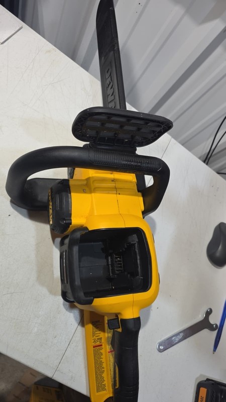 DEWALT FlexVolt 60V MAX 16 in. Chainsaw Brushless Tool Only DCCS670B #904 gallery