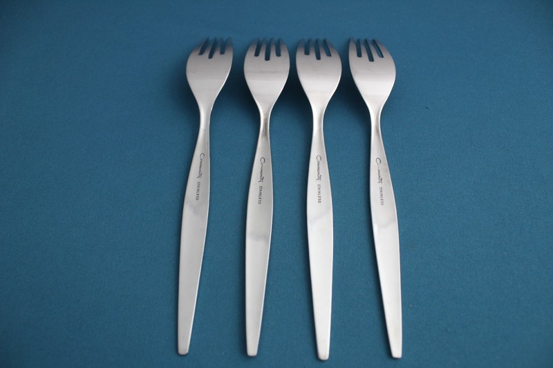 4 Dinner Forks ONEIDA Community VENETIA Stainless 7 3/8" gallery