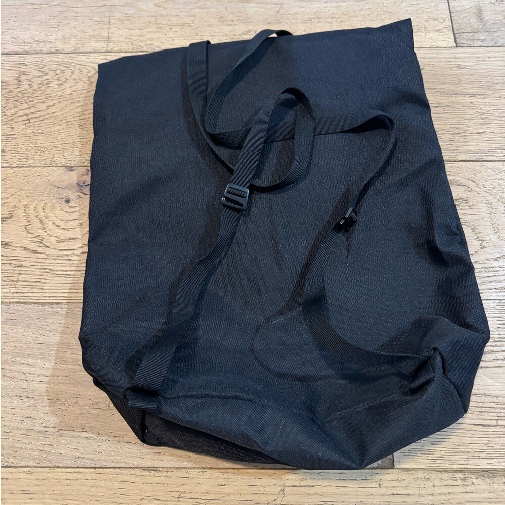 On Running Athletic Ambassador Black Backpack Bag Pack 3