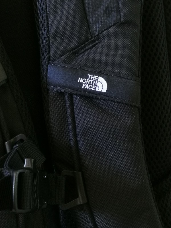 The North Face Connector Backpack mongo Logo NWT Black 28L 3