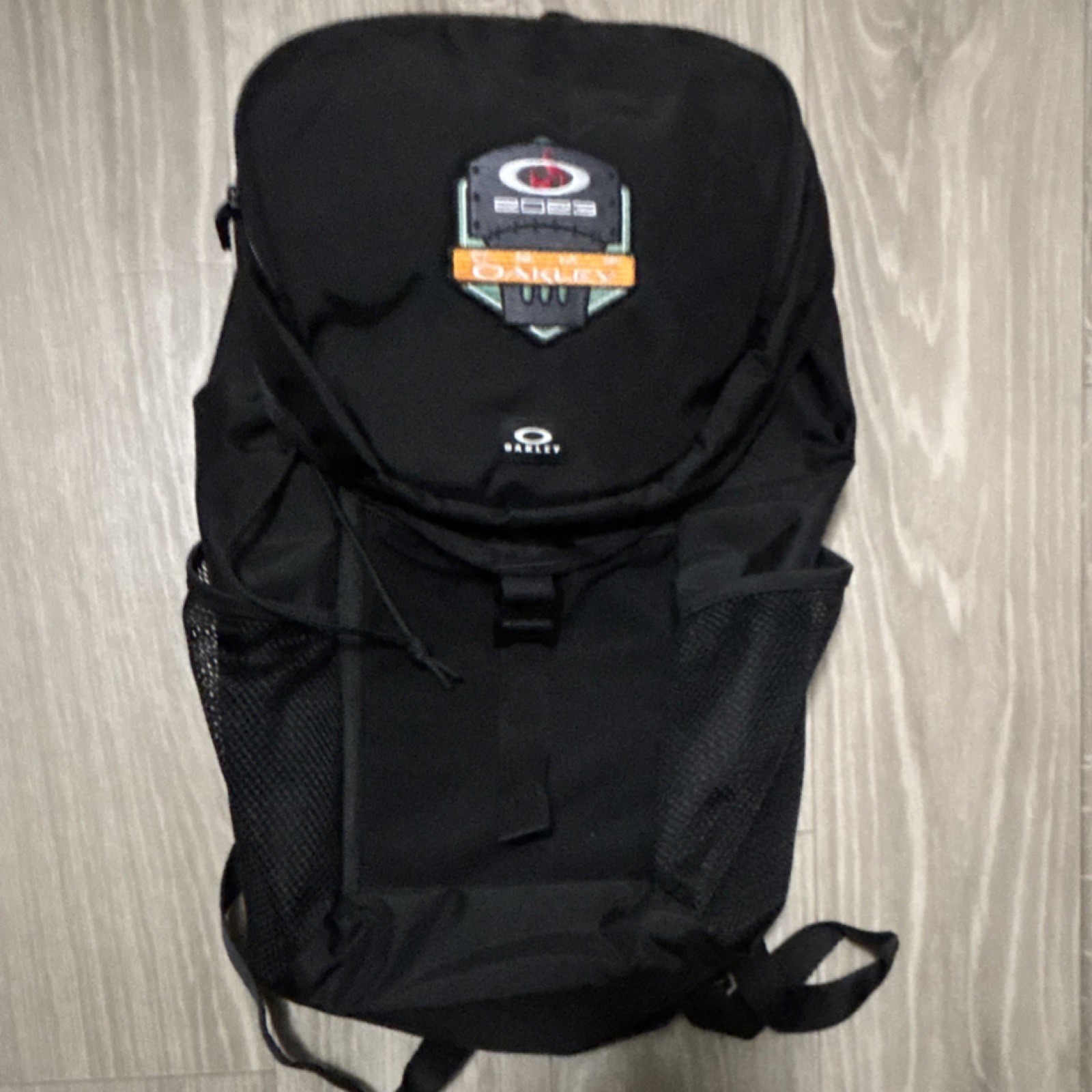 Oakley 2023 CRVIP Black Hiking Backpack Adjustable Straps External Pockets Patch