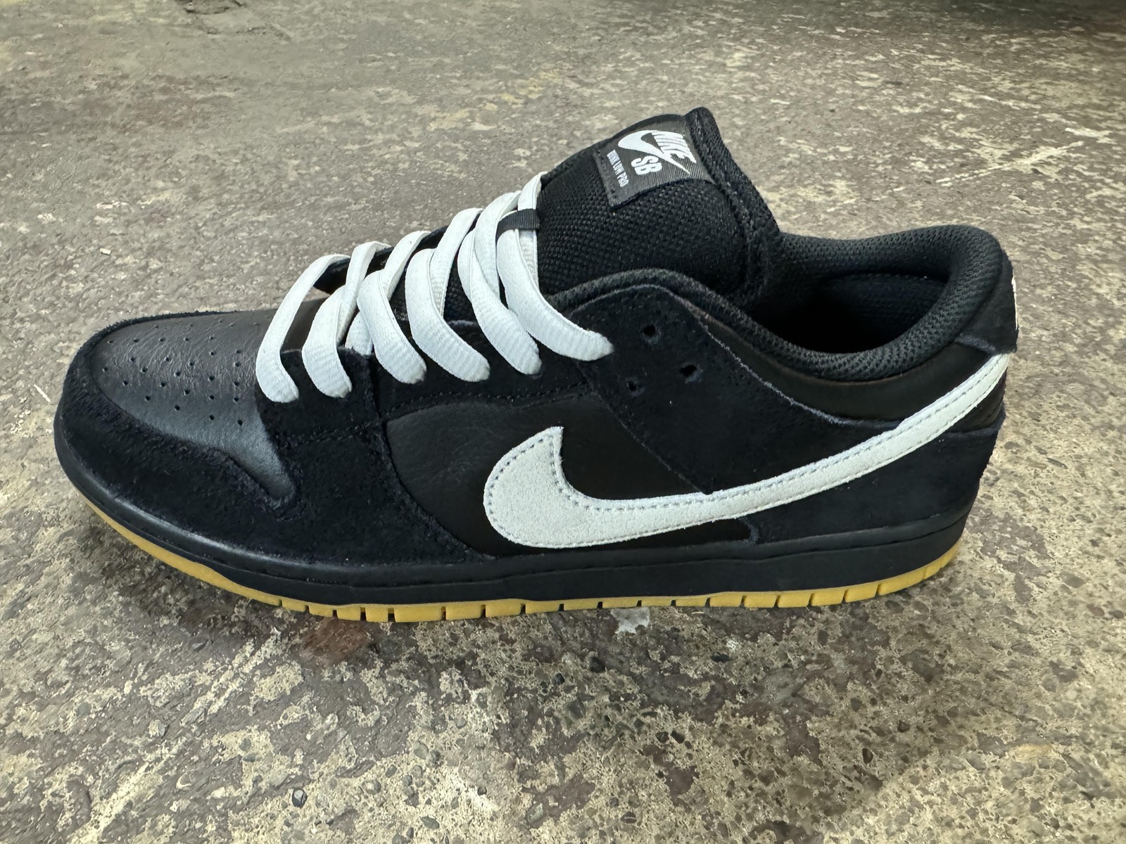 Nike SB Dunk Low Pro Black - White - Gum Light Brown gallery