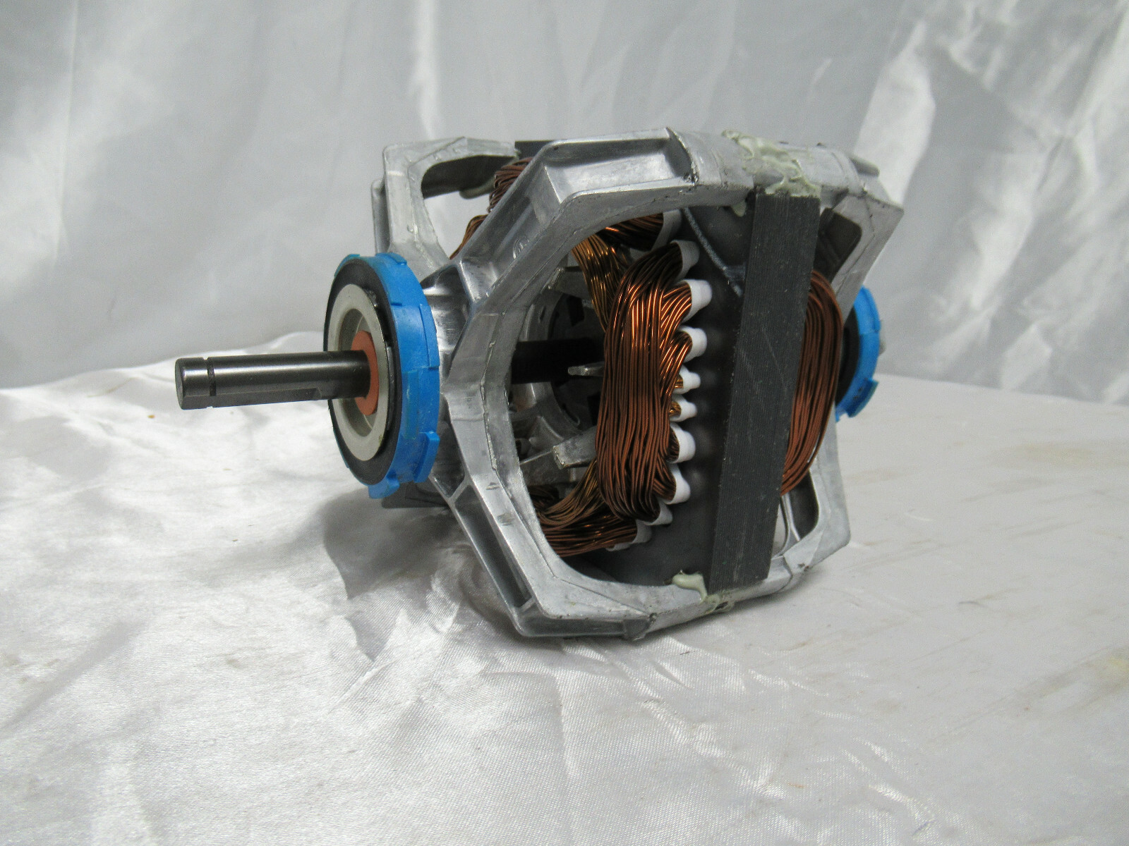 Frigidaire Stack Unit Washer/Dryer Dryer Motor 134196602 8581341966035 (Lot #30) gallery