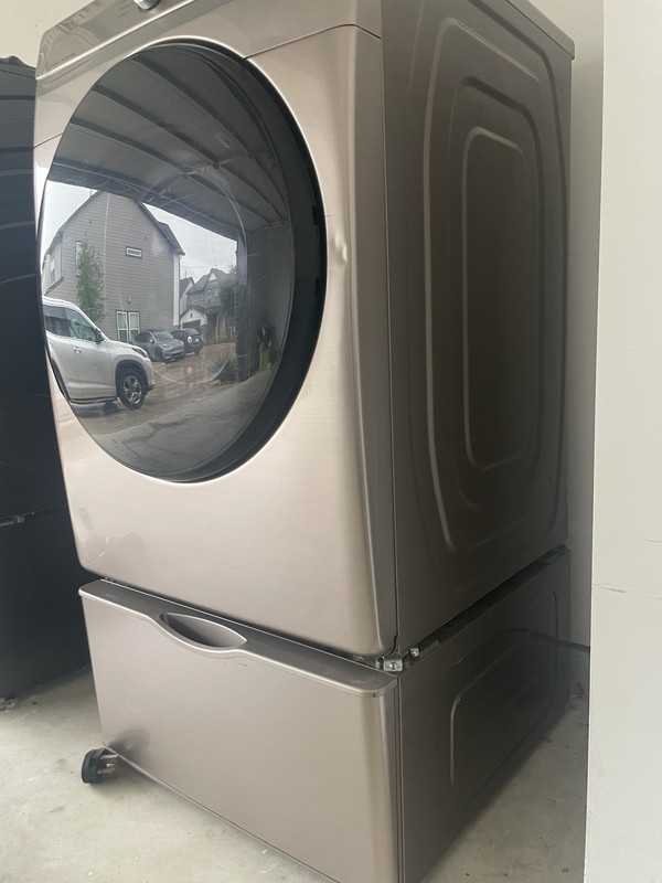 7.5-cu ft Stackable Steam Cycle Electric Dryer (Champagne) Item #1258840Model #D gallery