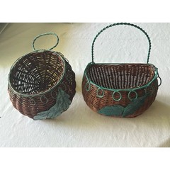 Wall Hanging Display Basket Bundle Lot Wicker Green Metal Detail Leaf Vintage