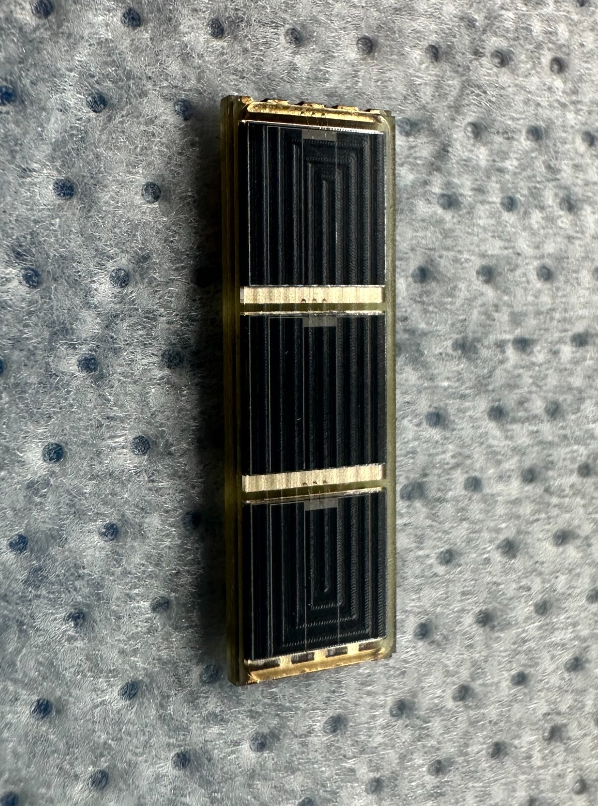 IXYS High Efficiency SolarBIT, 1.5V@10mA,  monocrystalline photovoltaic cell gallery