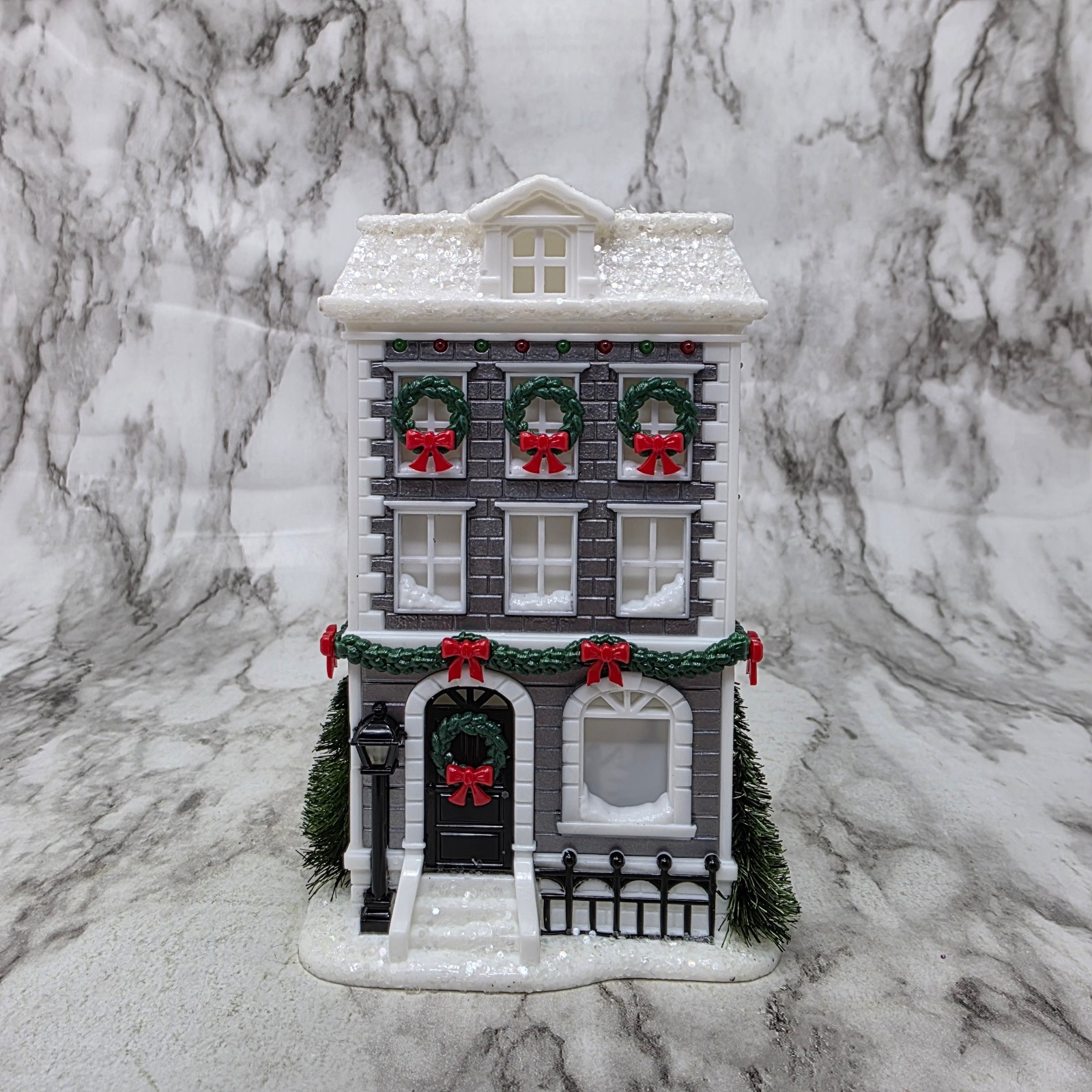 Bath & Body Holiday Cottage House Projector Nightlight Wallflower Plug gallery