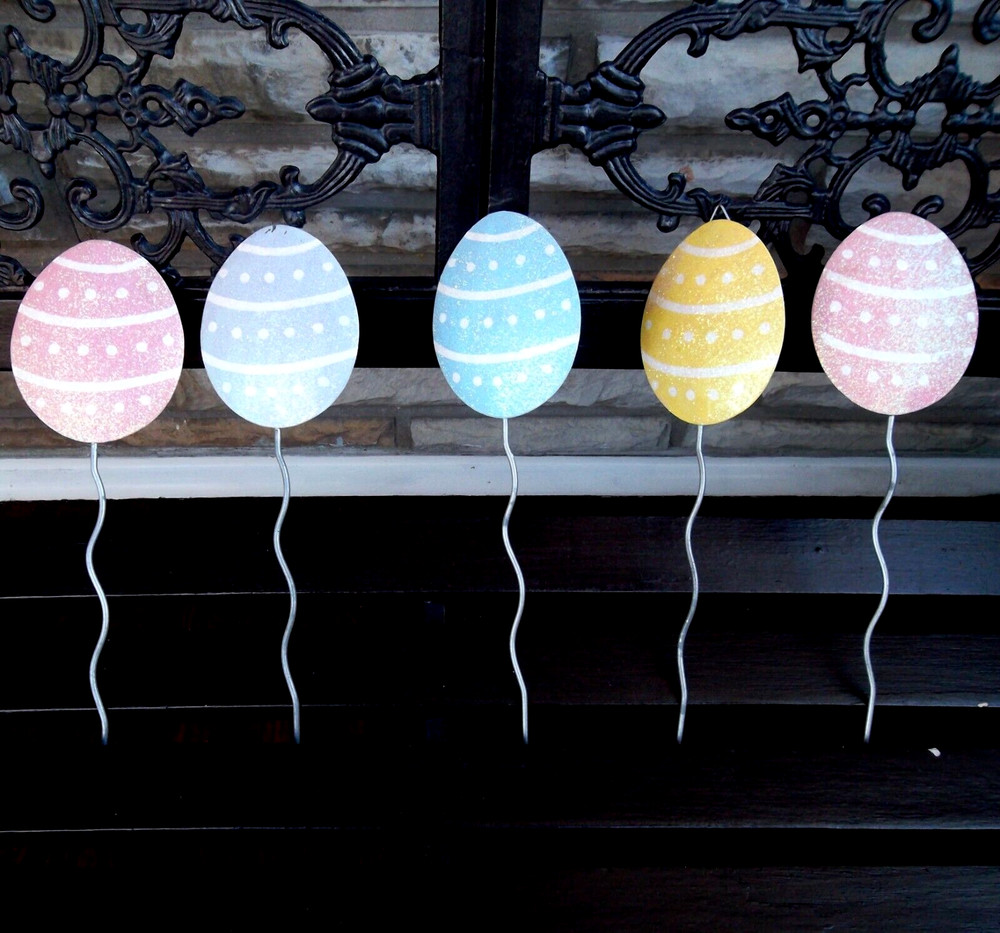 Metal Easter Egg Wall Decorations or Plant Stakes Pastel Colored Eggs Unique LOT
