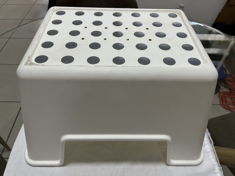 Step Stool Type: Type-II Highest Standing Level: 25cm/9 7/8”,Load Capacity 220lb gallery