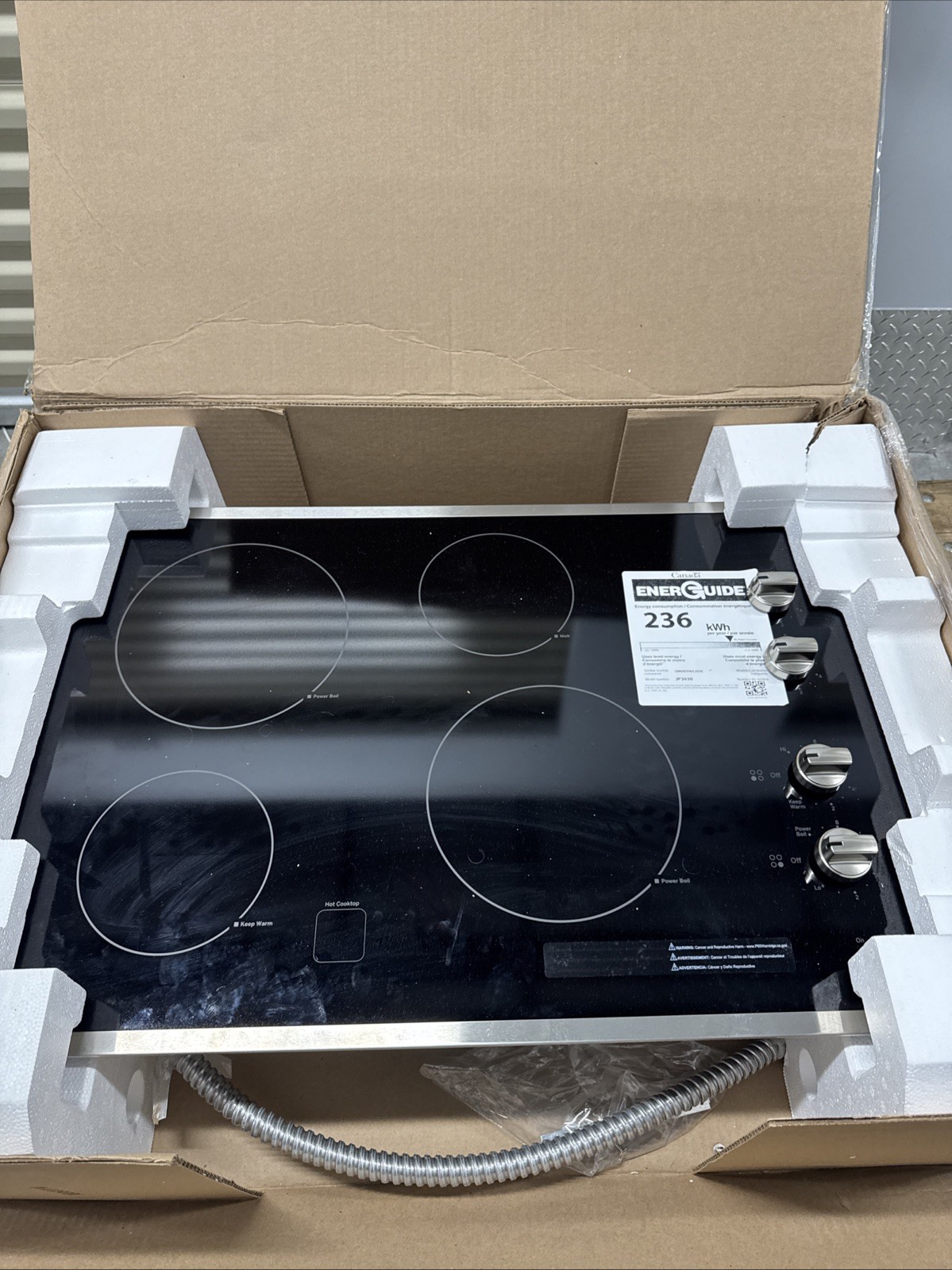 GE JP3030SWSS 30-in 4 Burners Smooth Surface Stainless Steel Electric Cooktop gallery