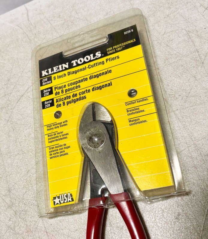 VTG. 1997 Klein Tools D228-8 Diagonal Cutting Pliers High-Leverage 8” Pliers gallery