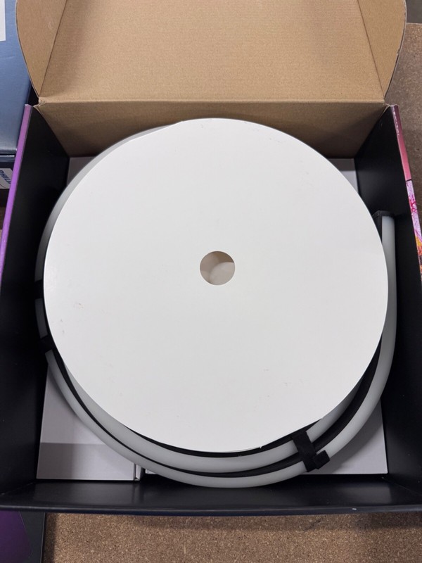 Philips - Hue Play Gradient Lightstrip 65" - Mitlucolor Lightstrip Used Set gallery