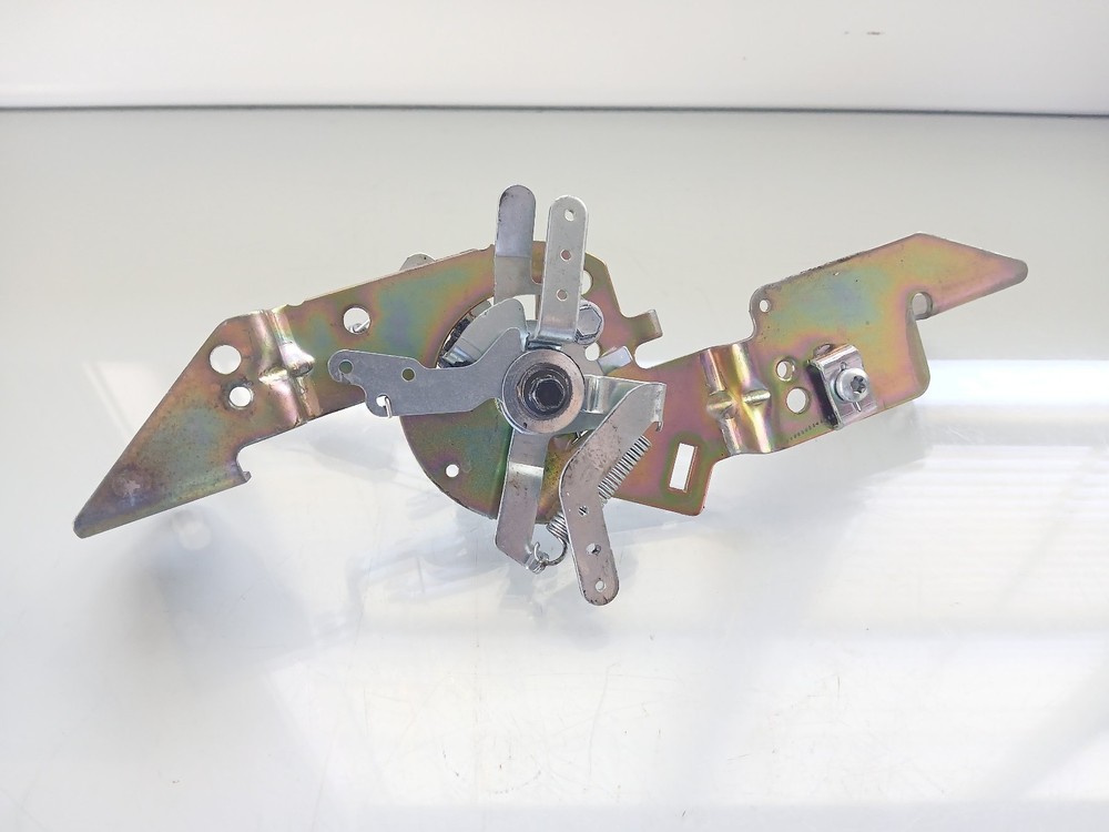 OEM Kohler SPEED THROTTLE CONTROL BRACKET LINKAGE 32 126 18-S