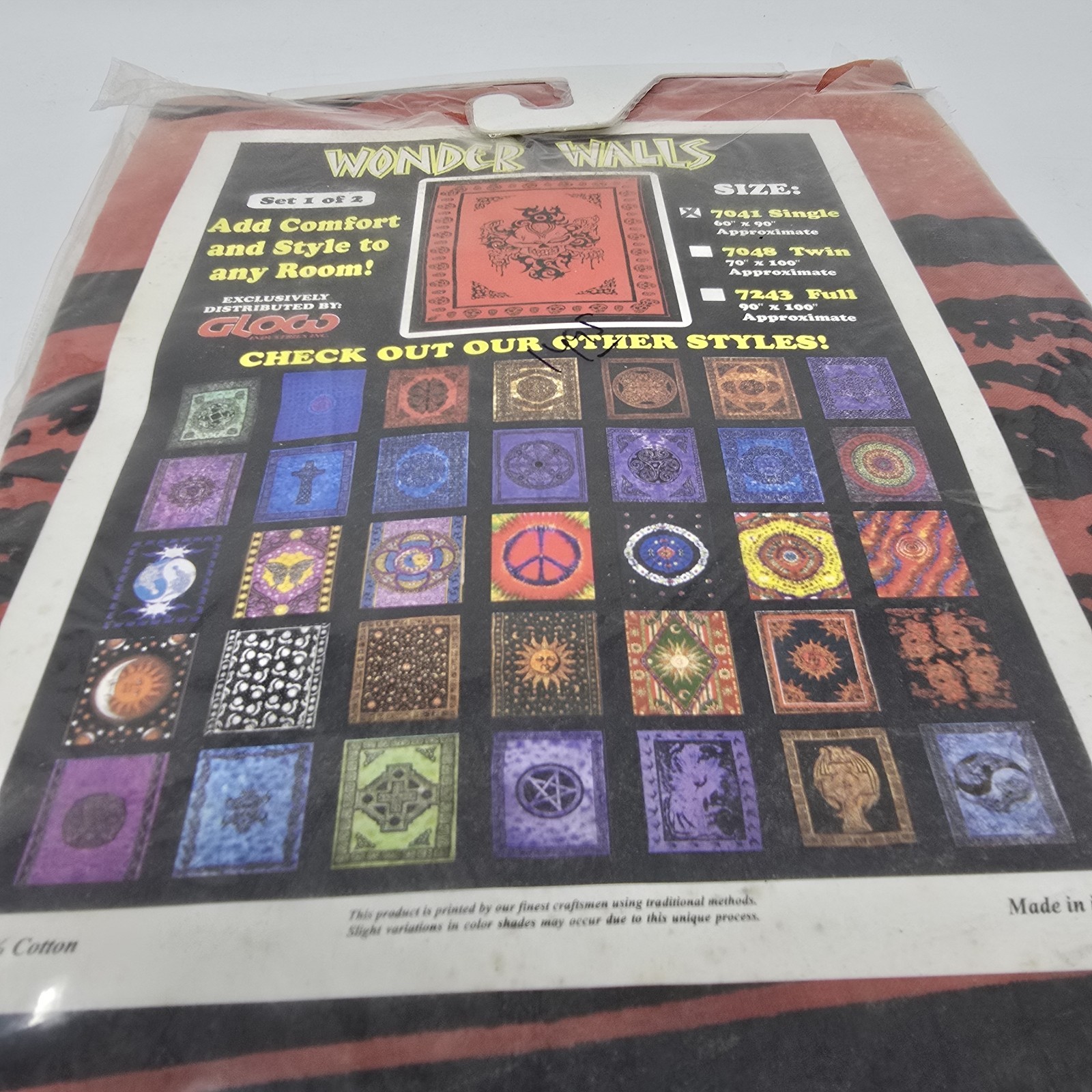 Wonder Walls Tapestry 60x90 Single Size Red Black Tribal Skull New gallery