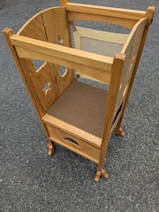 Foldable Kitchen Step Stool Natural Solid Wood – Excellent Condition