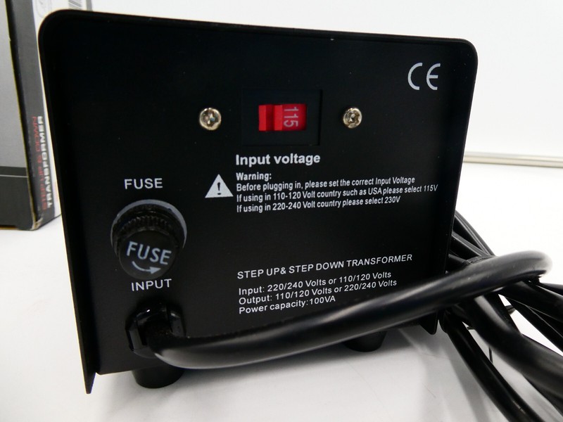 🍀 NEW! Dynastar DS-100 Step Up & Down Voltage Converter Transformer 100W 110V gallery