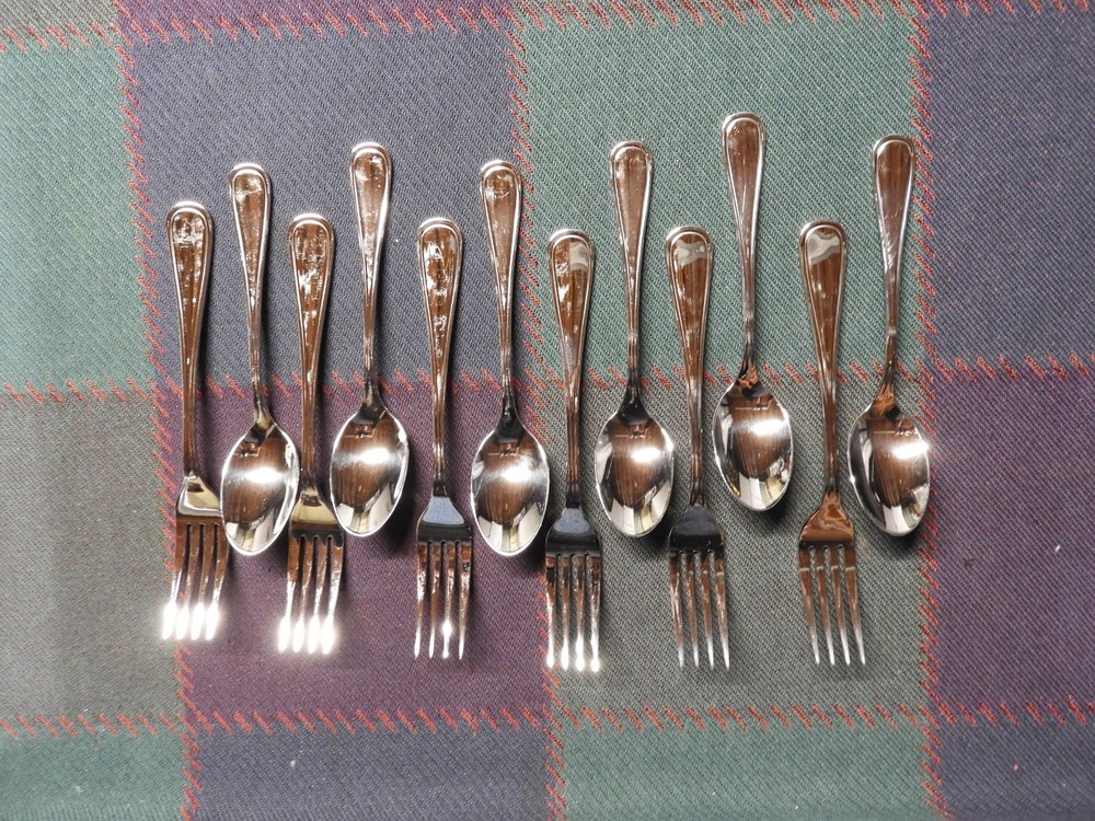 12 - Liberty Tabletop, USA - Dinner Forks & Spoons - Classic Rim - Factory 2nd