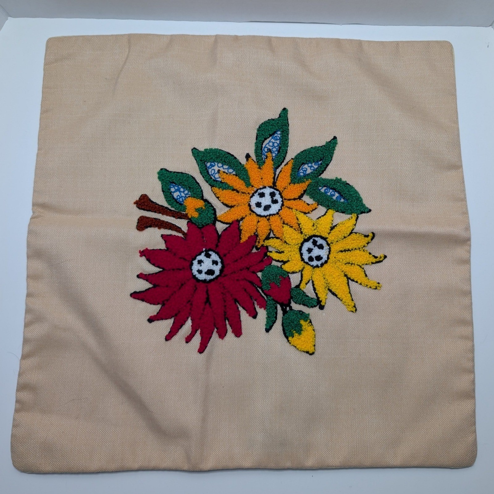 Vtg Floral Crewel Punch Needle Throw Pillow Cover Beige 16x16 Boho Folk Art gallery
