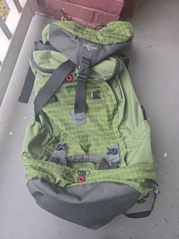 EAGLE CREEK 90L BACKPACK WITH DITACHABLE DAYPACK
