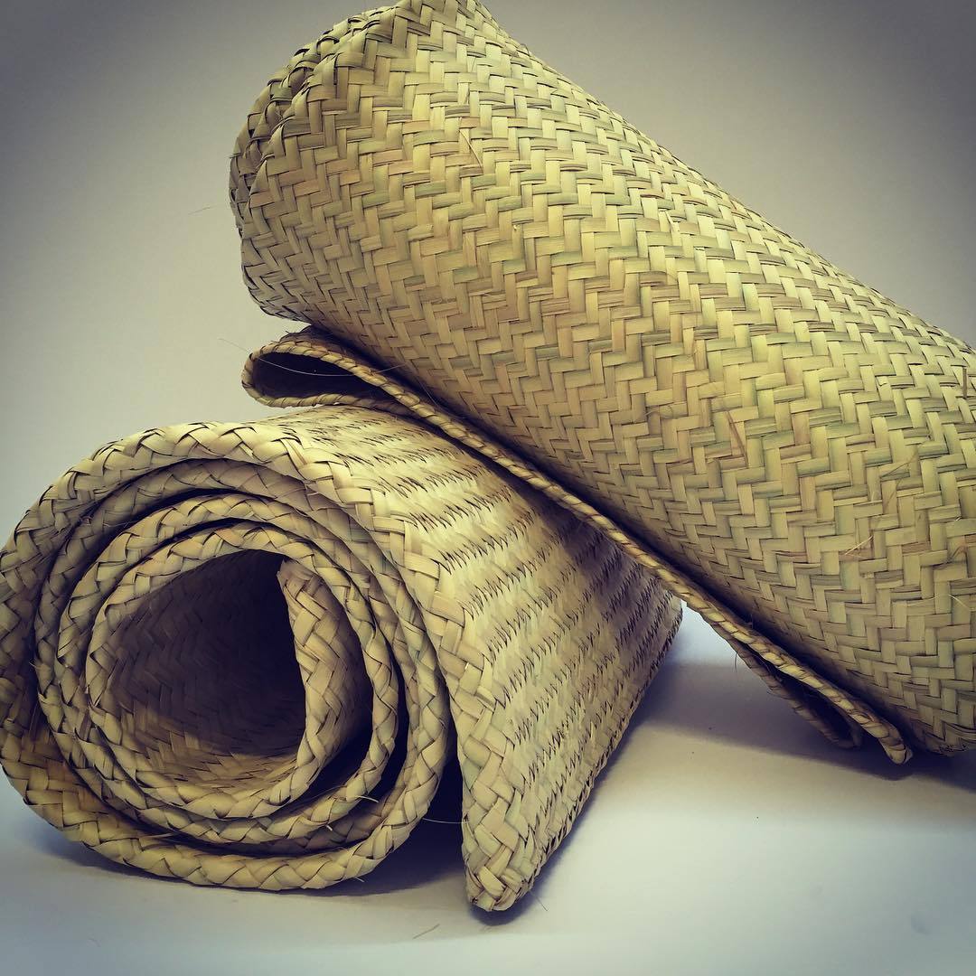 Petate Tule Rush Straw Rug Handwoven Palm Organic floor bed bedroll mat 3.5'x6' gallery