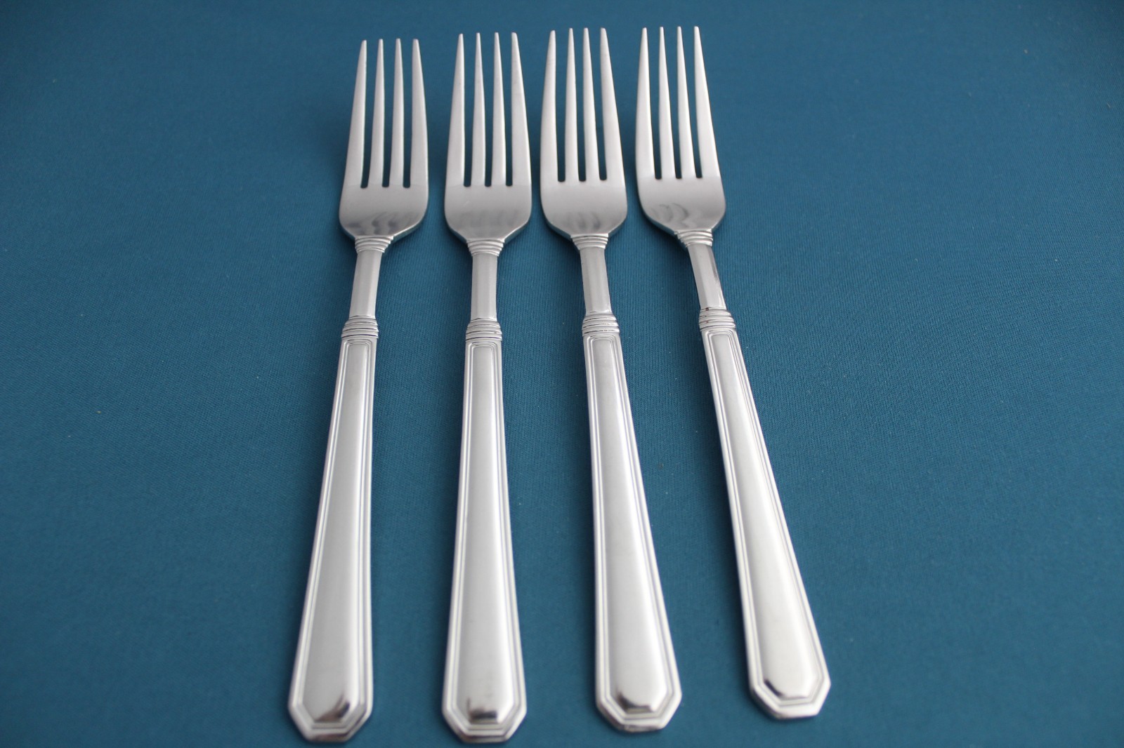 Pfaltzgraff PROVIDENCE GLOSSY Dinner Forks (Set of 4) Korea 7 1/2" gallery