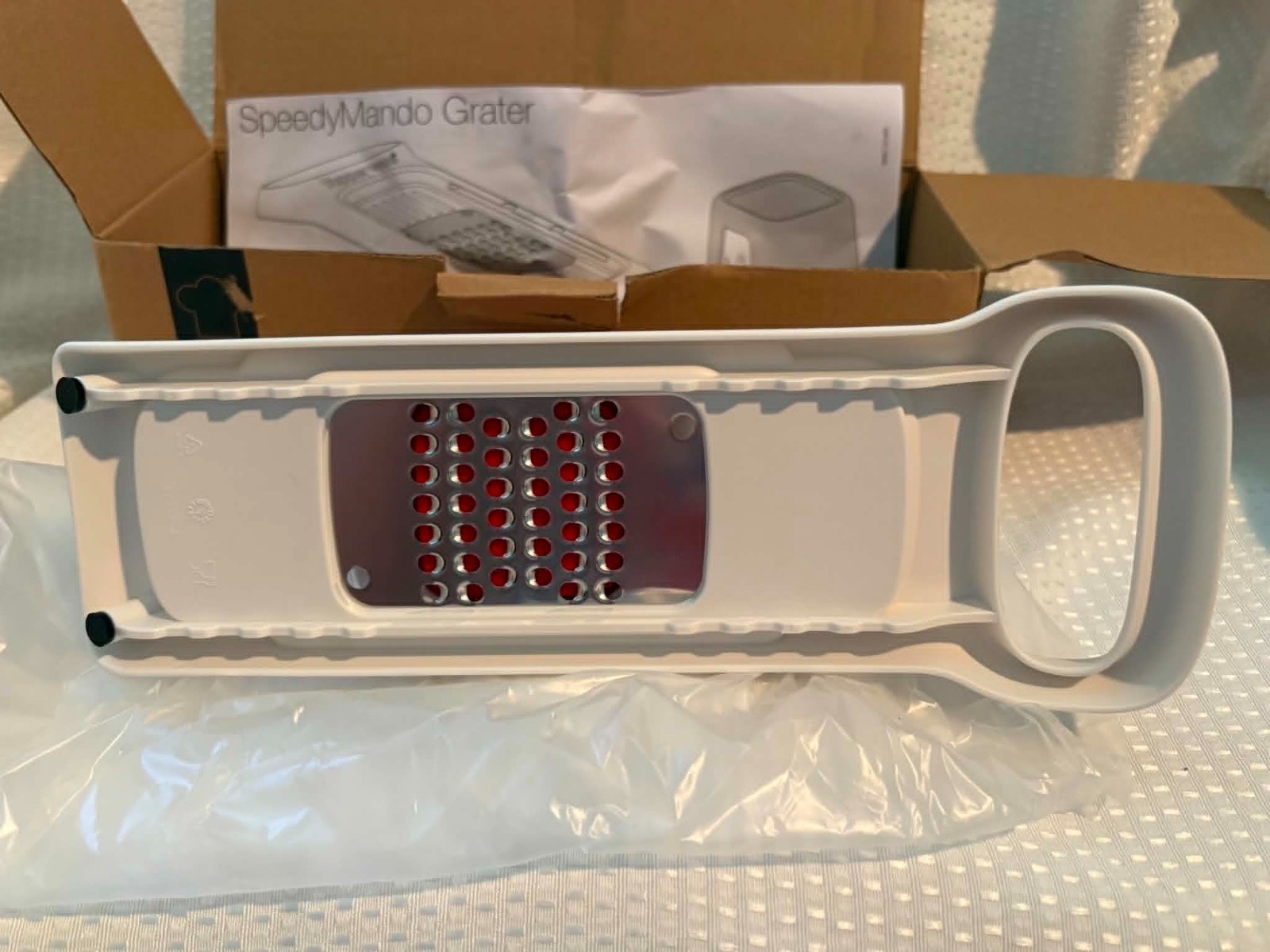 Tupperware Mini Speedy Mando Grater Hand Powered Open Box NEW gallery