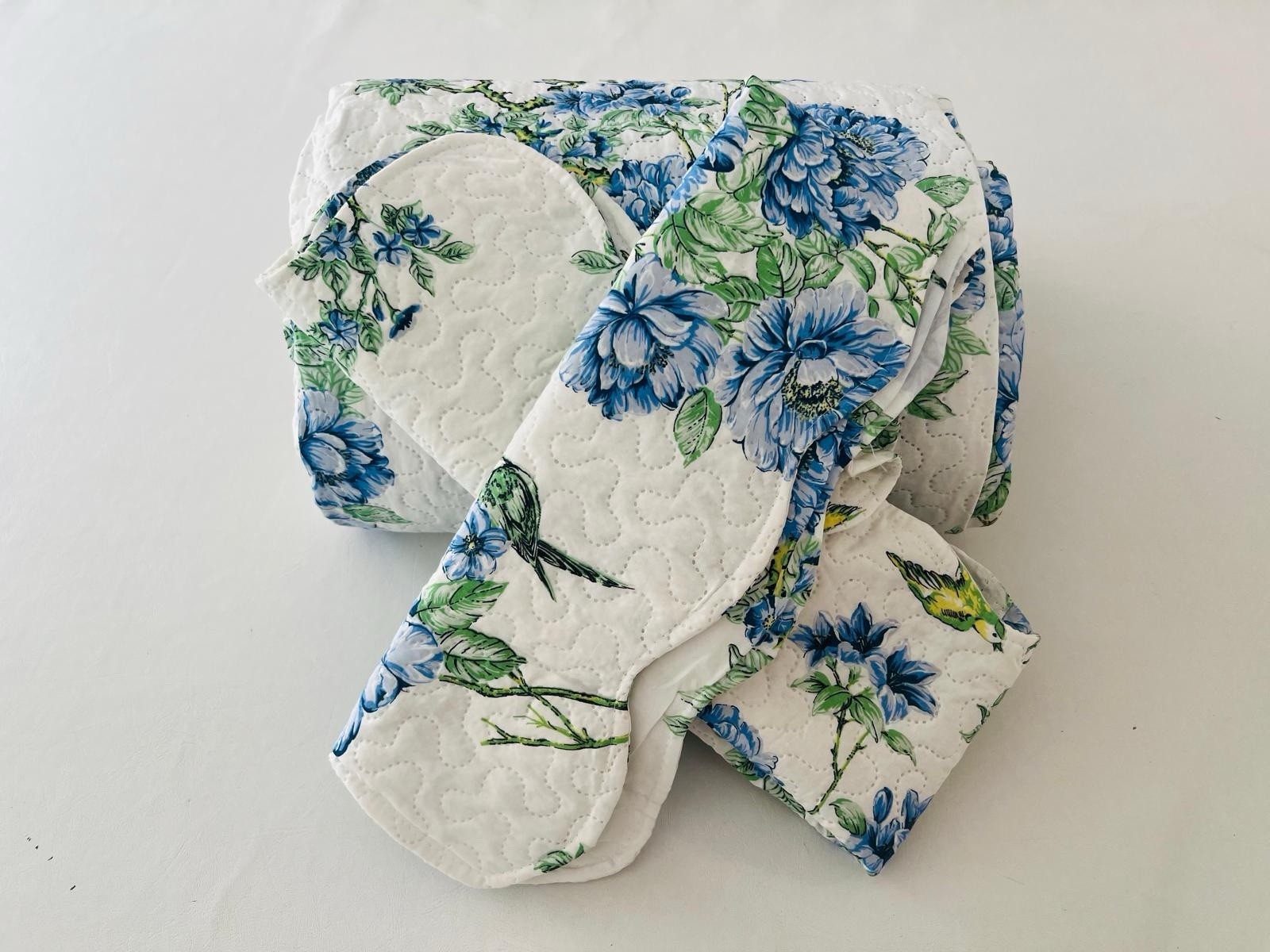 3-Piece Queen Size Printed WHITE AND Blue Quilt Set -blue Flower gallery