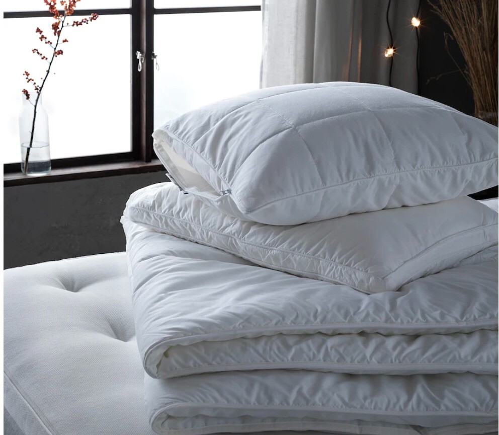 Comfy Comforter: The Dot - Extra Warm All-Season Comforter
